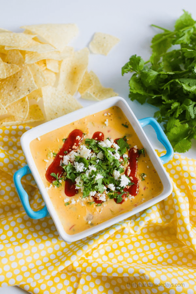 Copycat Torchy's Queso dip - the most incredible dip I've ever had. thirtyhandmadedays.com