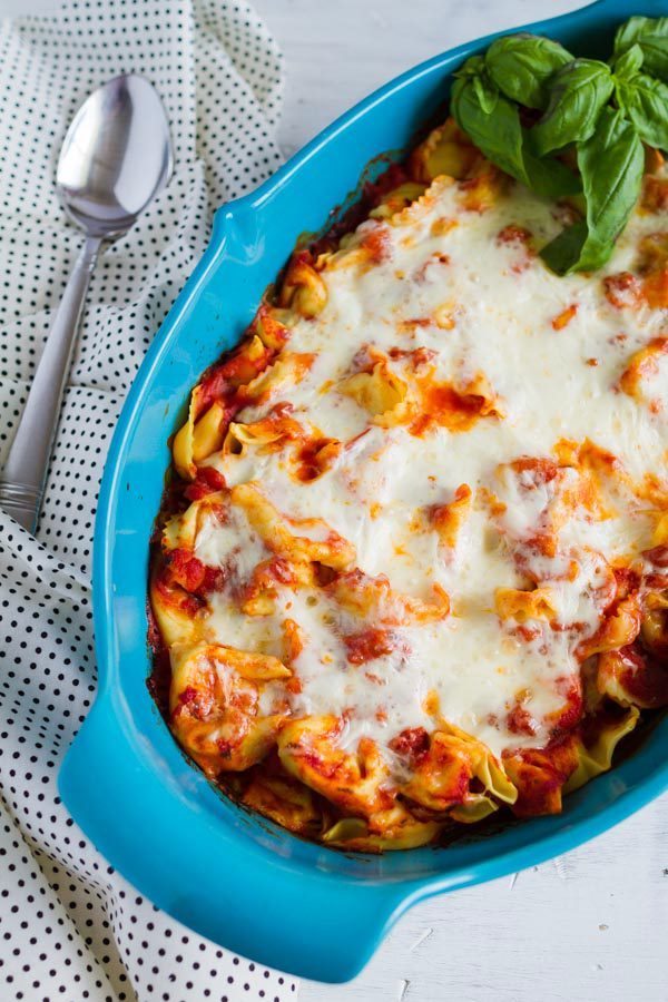 Baked Tortellini from Delicious Dinners in Under an Hour www.thirtyhandmadedays.com