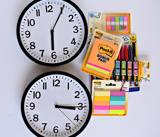 Supplies needed to make your own visual reminders for Kids Daily Routines - perfect for back to school! With Post It Notes. www.thirtyhandmadedays.com