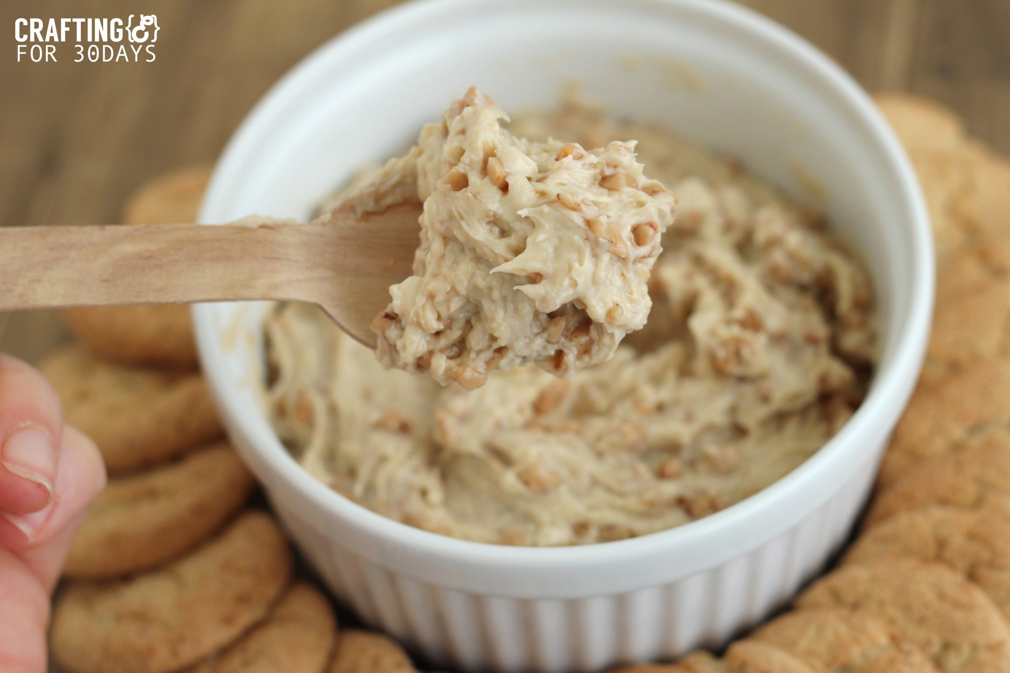 5 Ingredient Apple Toffee Dip - a quick dip to whip up that tastes amazing. It hits the spot! on www.thirtyhandmadedays.com