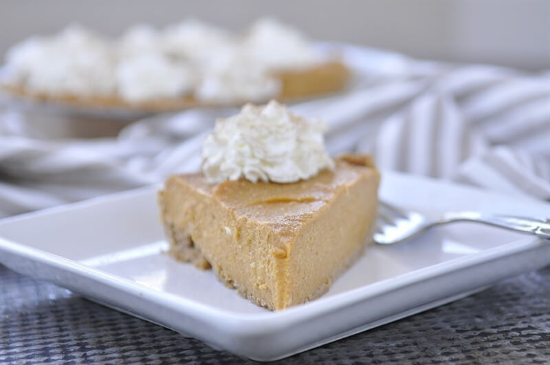 If you love pumpkin pie but don't want to put in all the work, this is the pumpkin pie recipe for you! You'll love this no bake version. from Your Homebased Mom via www.thirtyhandmadedays.com