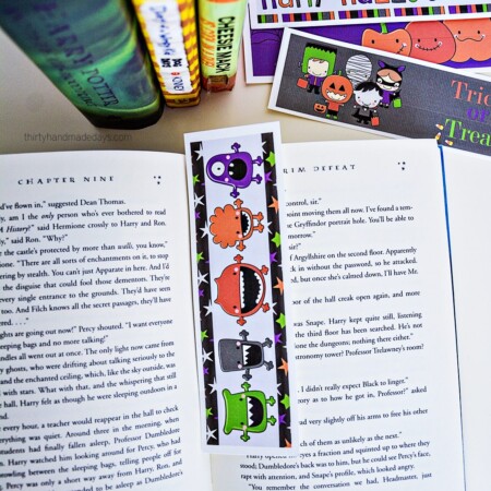 Non Candy Halloween Idea- Printable Bookmarks: these are great for classroom treats! via www.thirtyhandmadedays.com