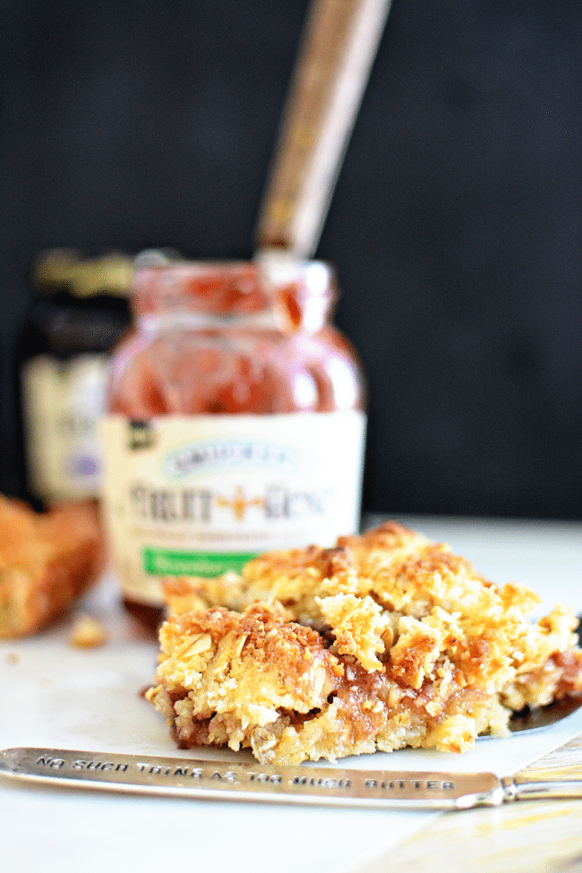 Strawberry Jalapeno Oat Crumble Bars - an amazing recipe from Iceland using Smuckers Fruit & Honey Jam from thirtyhandmadedays.com