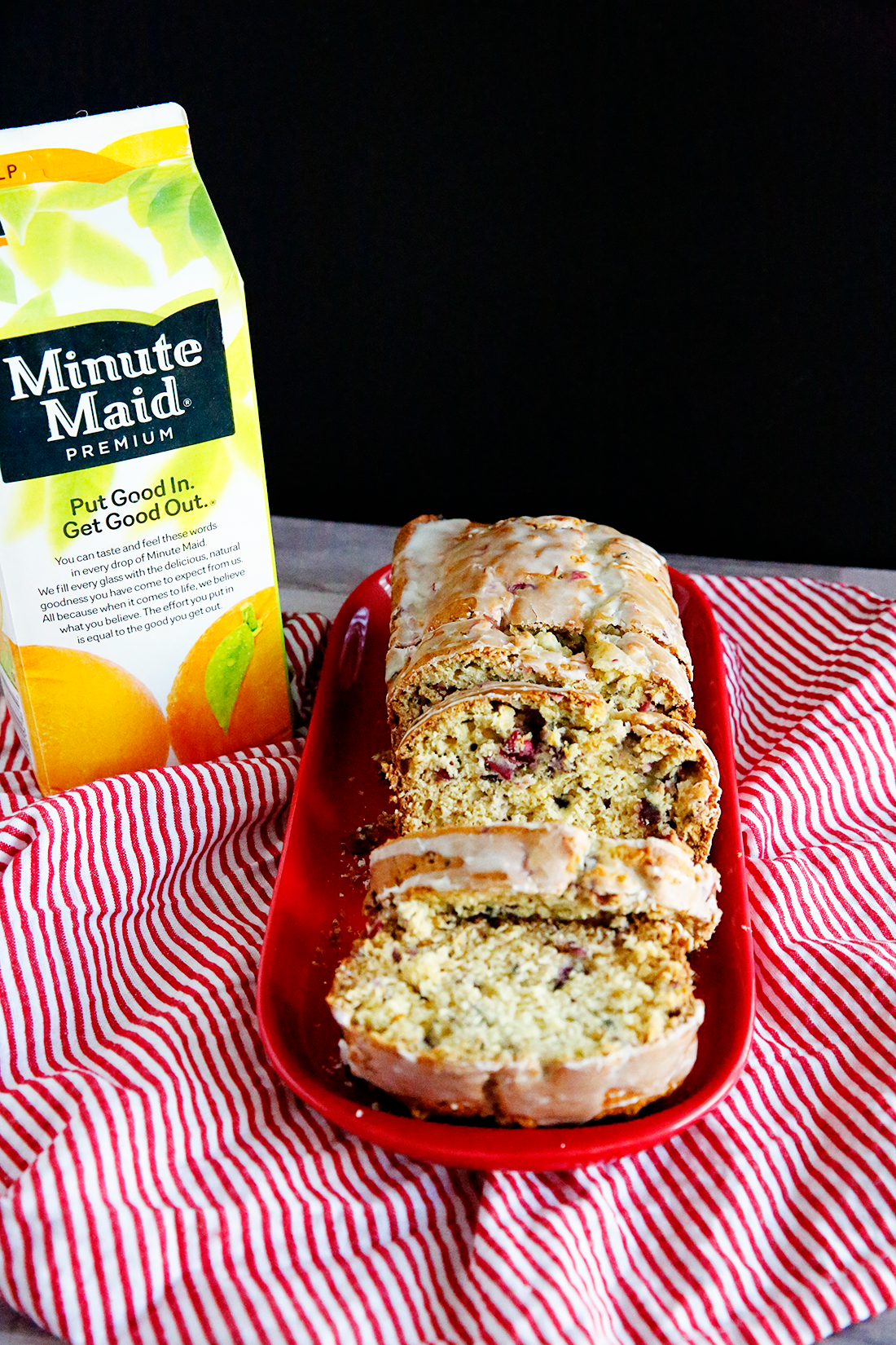 Cranberry Orange Bread- an amazingly delicious bread to make and awesome for the holidays! www.thirtyhandmadedays.com