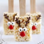 Holidays: Reindeer Rice Krispies - the cutest treat you will see all Christmas season. Make this recipe and deliver them to family and friends!