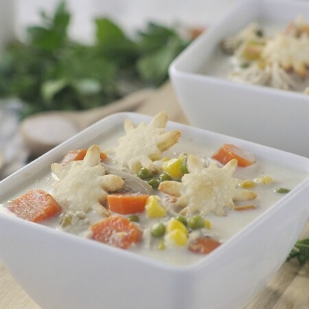 Slow Cooker Chicken Pot Pie Soup