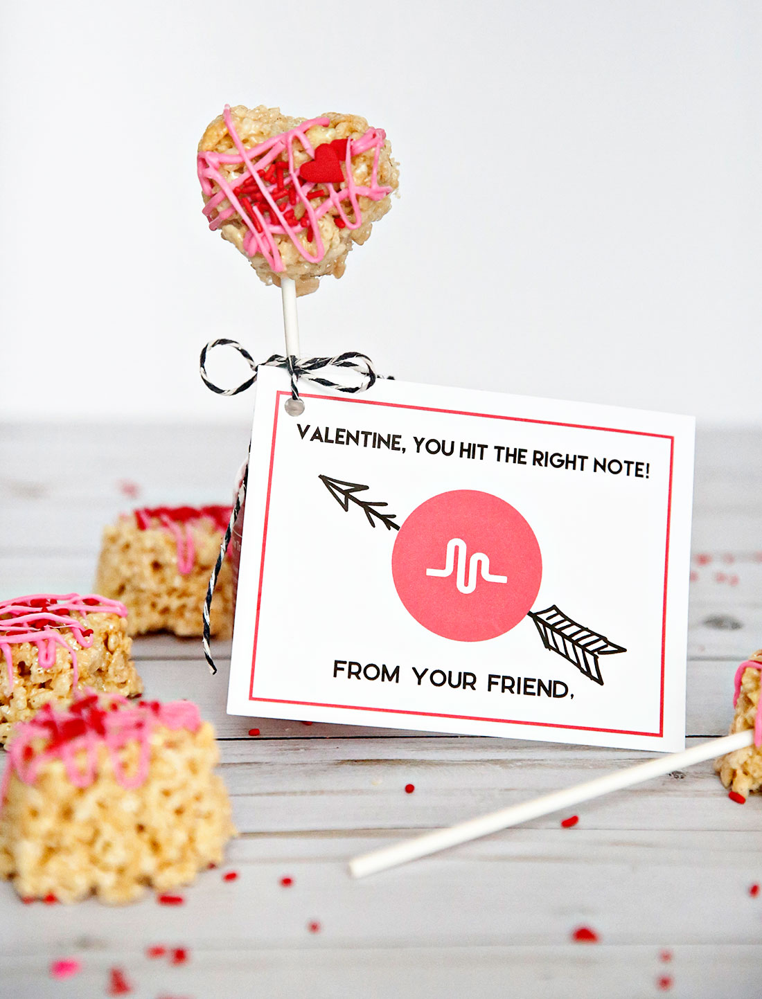 Holiday and party: Musical.ly Valentine's Day Printable --perfect valentine's card for your tween or teen. www.thirtyhandmadedays.com