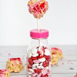 Food: Heart Rice Krispie Treats! Perfect for Valentine's Day - these yummy and cute treats will hit the spot! from thirtyhandmadedays.com