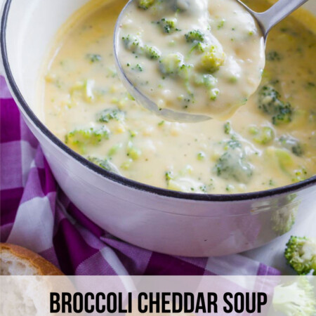 Food: Broccoli Cheddar Soup - a delicious recipe to try out that will warm you right up! www.thirtyhandmadedays.com