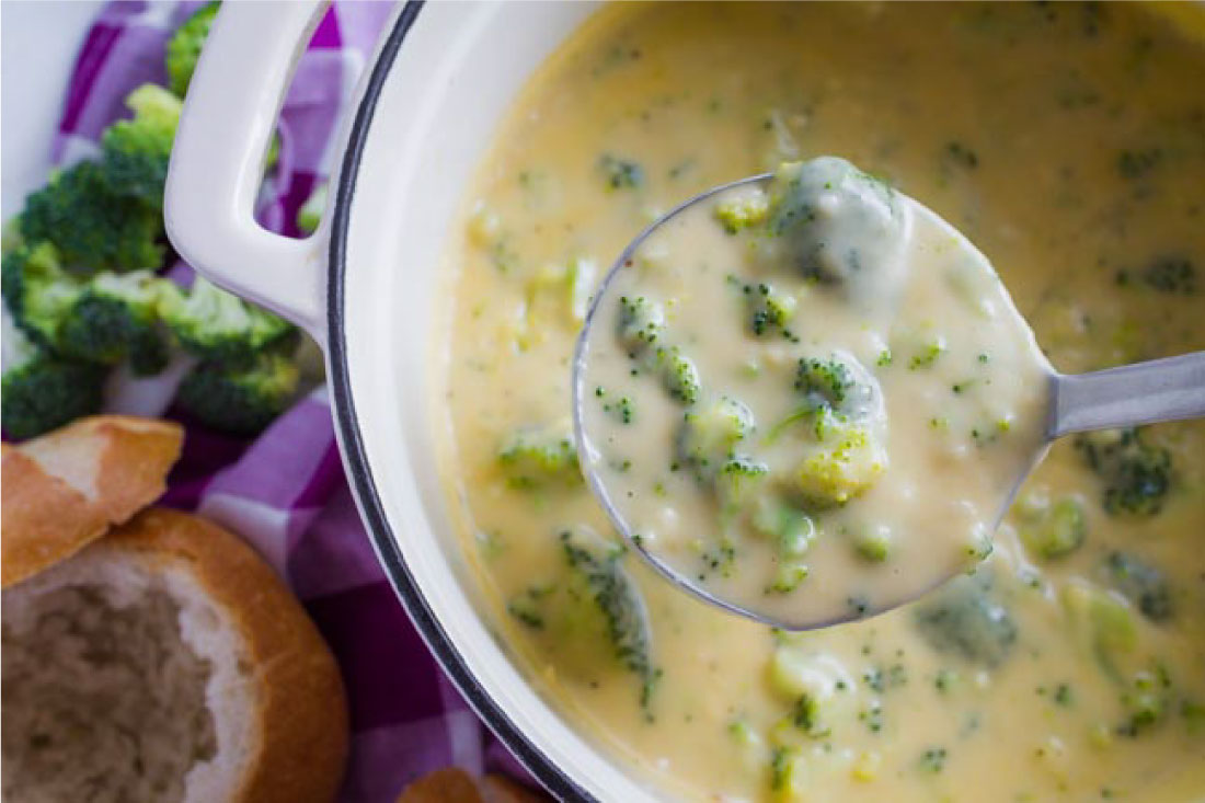 Food: Broccoli Cheddar Soup - a delicious recipe to try out that will warm you right up! thirtyhandmadedays.com