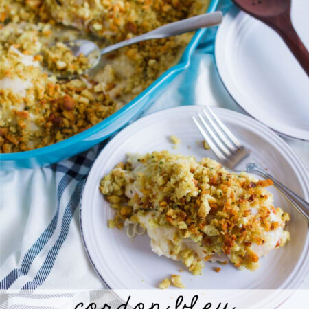Food: Cordon Bleu Casserole- an easy to whip up dinner recipe that your family will love! via www.thirtyhandmadedays.com