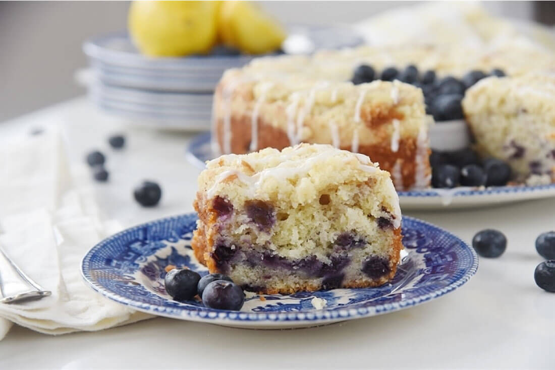 Lemon Blueberry Coffee Cake with Streusel - a light and delicious cake! from Your Homebased Mom via thirtyhandmadedays.com