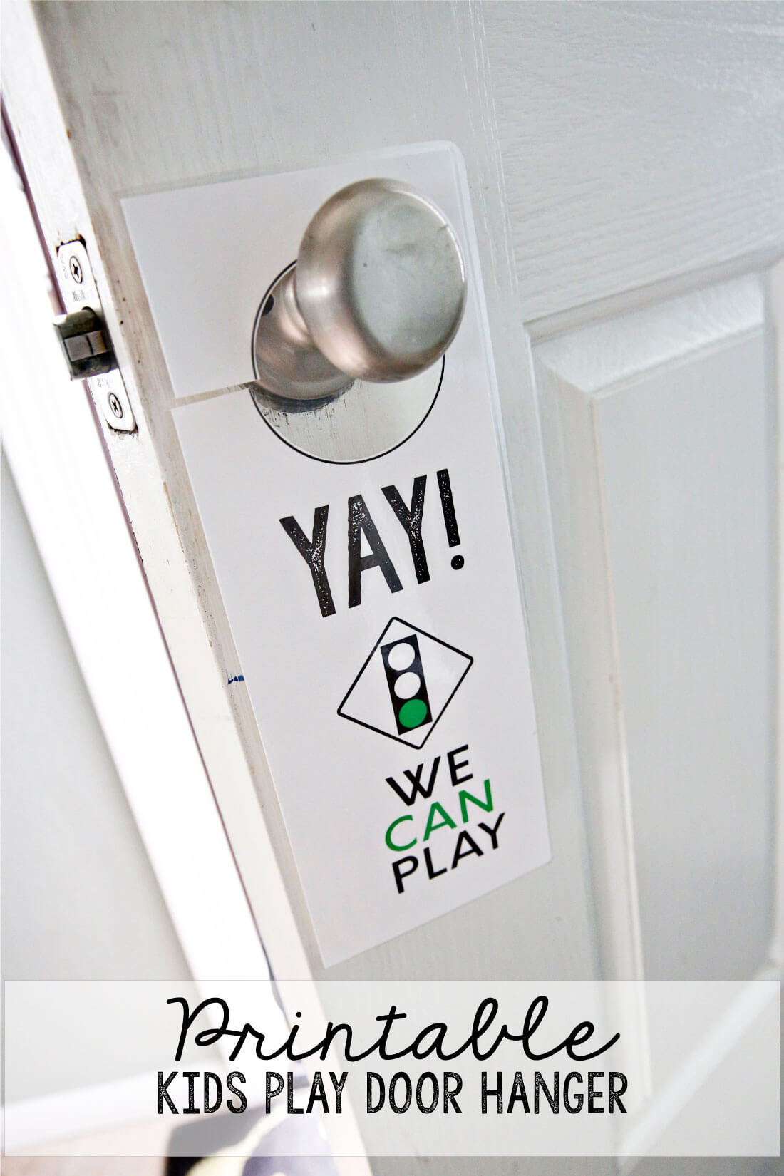 This Printable Kids Play Door Hanger will help neighborhood kids know if you are allowed to play. It is especially great for summer and easy to put together. from www.thirtyhandmadedays.com