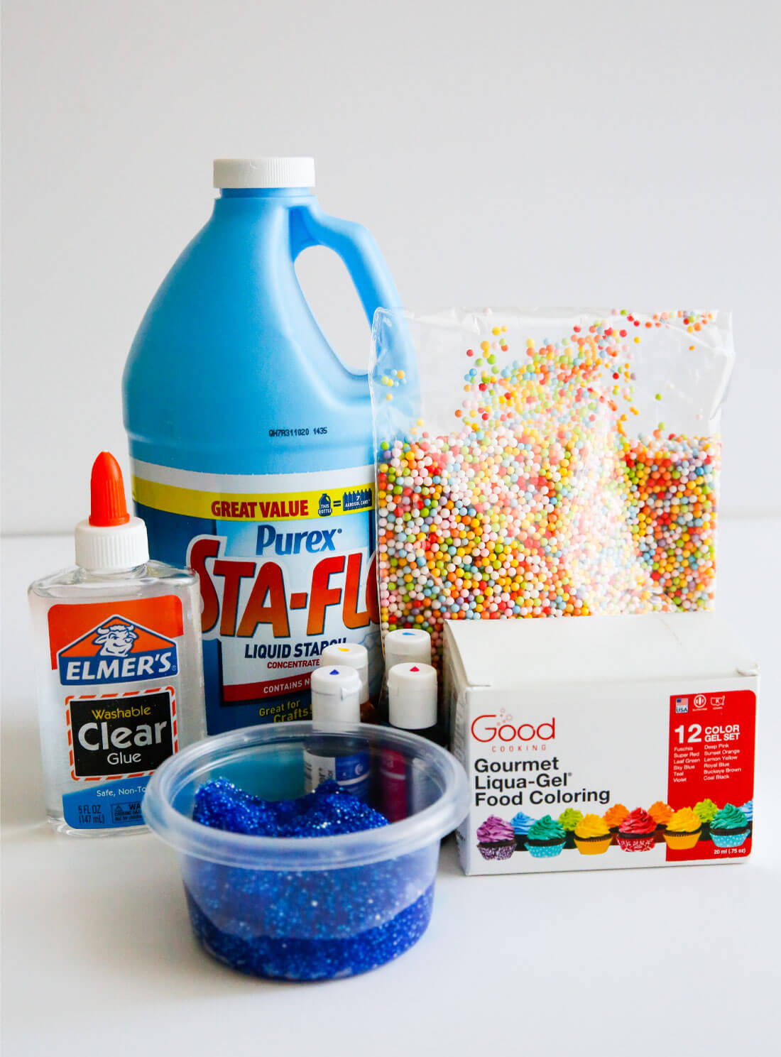 How to make floam - a floam recipe to try out for a fun kids activity! Ingredients needed to make floam. from www.thirtyhandmadedays.com