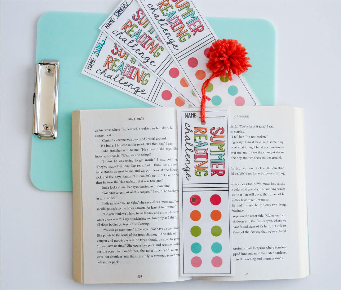 Printable Summer Reading Challenge Bookmarks - use these bookmarks to encourage reading this summer! via www.thirthyhandmadedays.com