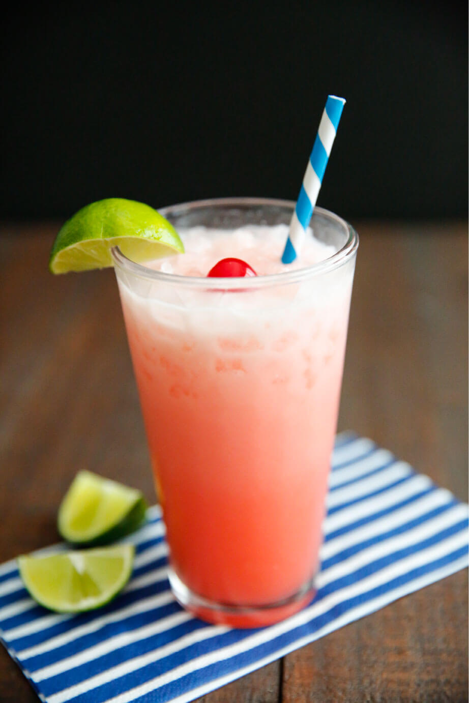 Creamy Shirley Temple drink- simple and delicious drink recipe. It's so refreshing! www.thirtyhandmadedays.com