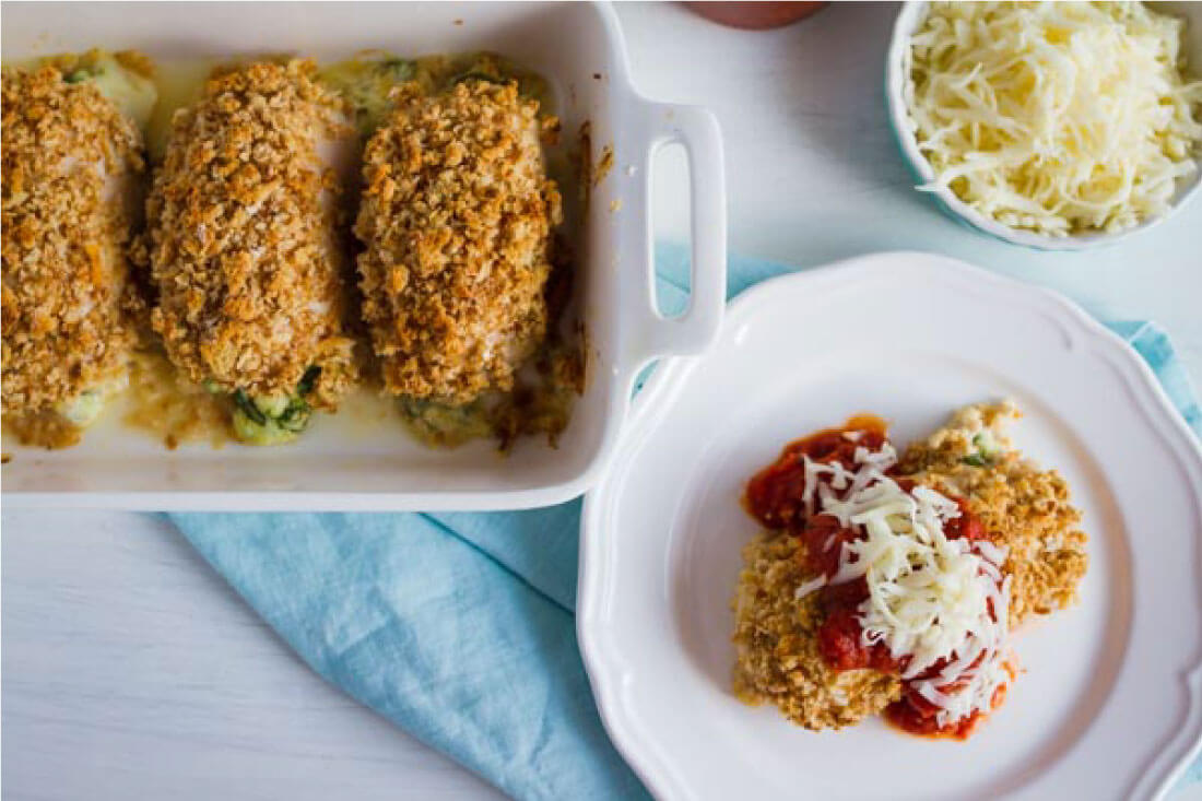 Chicken Parmesan Bundles - make this amazing main dish recipe. thirtyhandmadedays.com