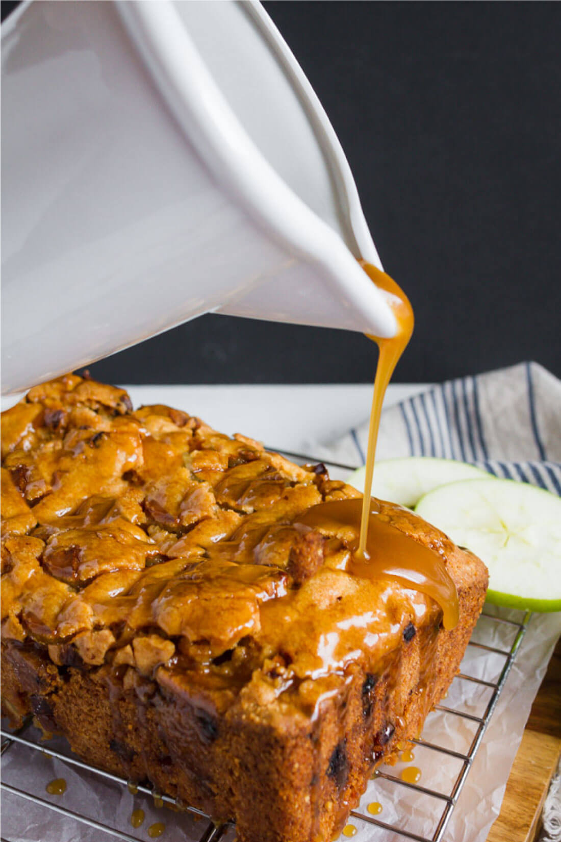 Apple Cake with a delicious caramel topping - make this apple cake recipe and you'll fall in love with it. Perfect for fall! www.thirtyhandmadedays.com
