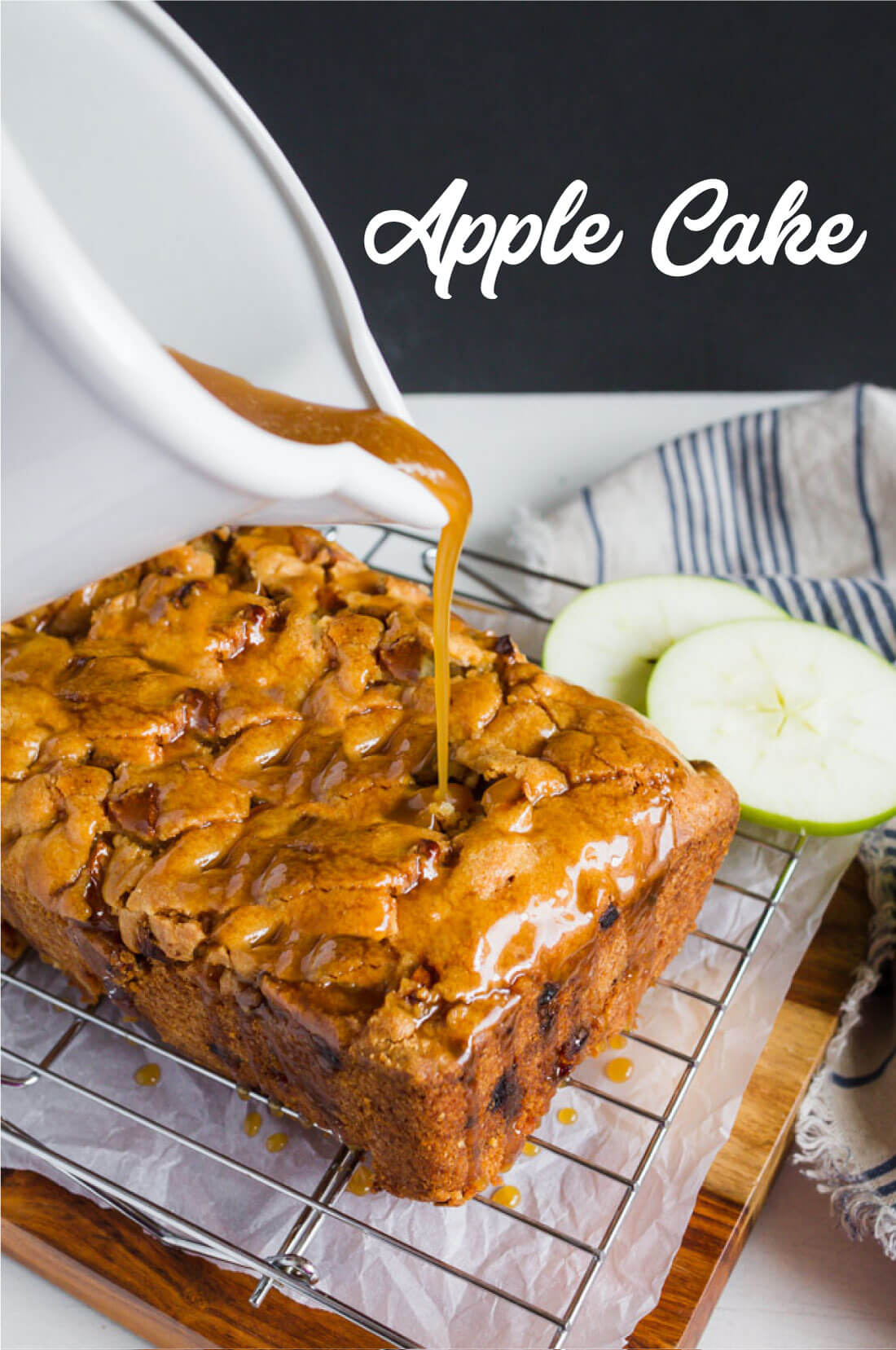 Apple Cake - make this apple cake recipe and you'll fall in love with it. Perfect for fall! www.thirtyhandmadedays.com