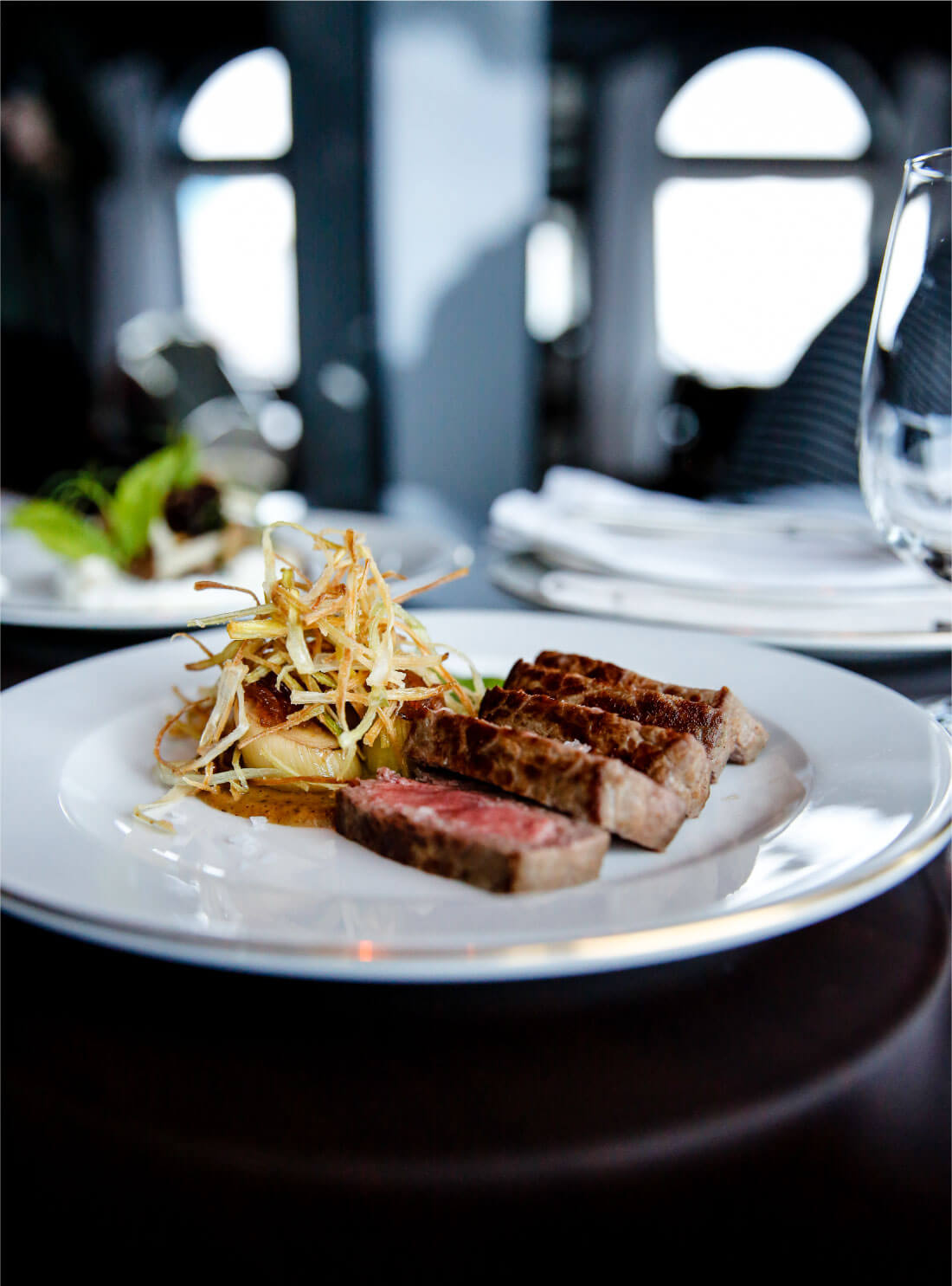 Tips, tricks and things to keep in mind about food on a Princess Cruise - dinner www.thirtyhandmadedays.com