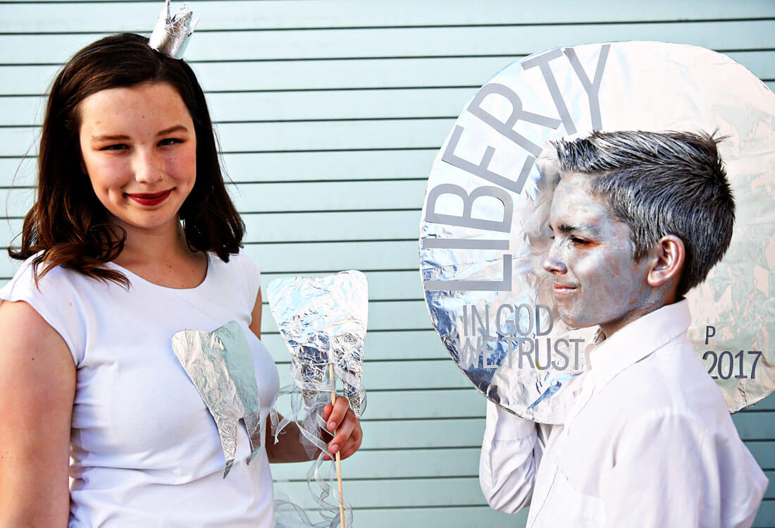 Last Minute Halloween Costumes: How to make a nickel and tooth fairy costume via www.thirtyhandmadedays.com