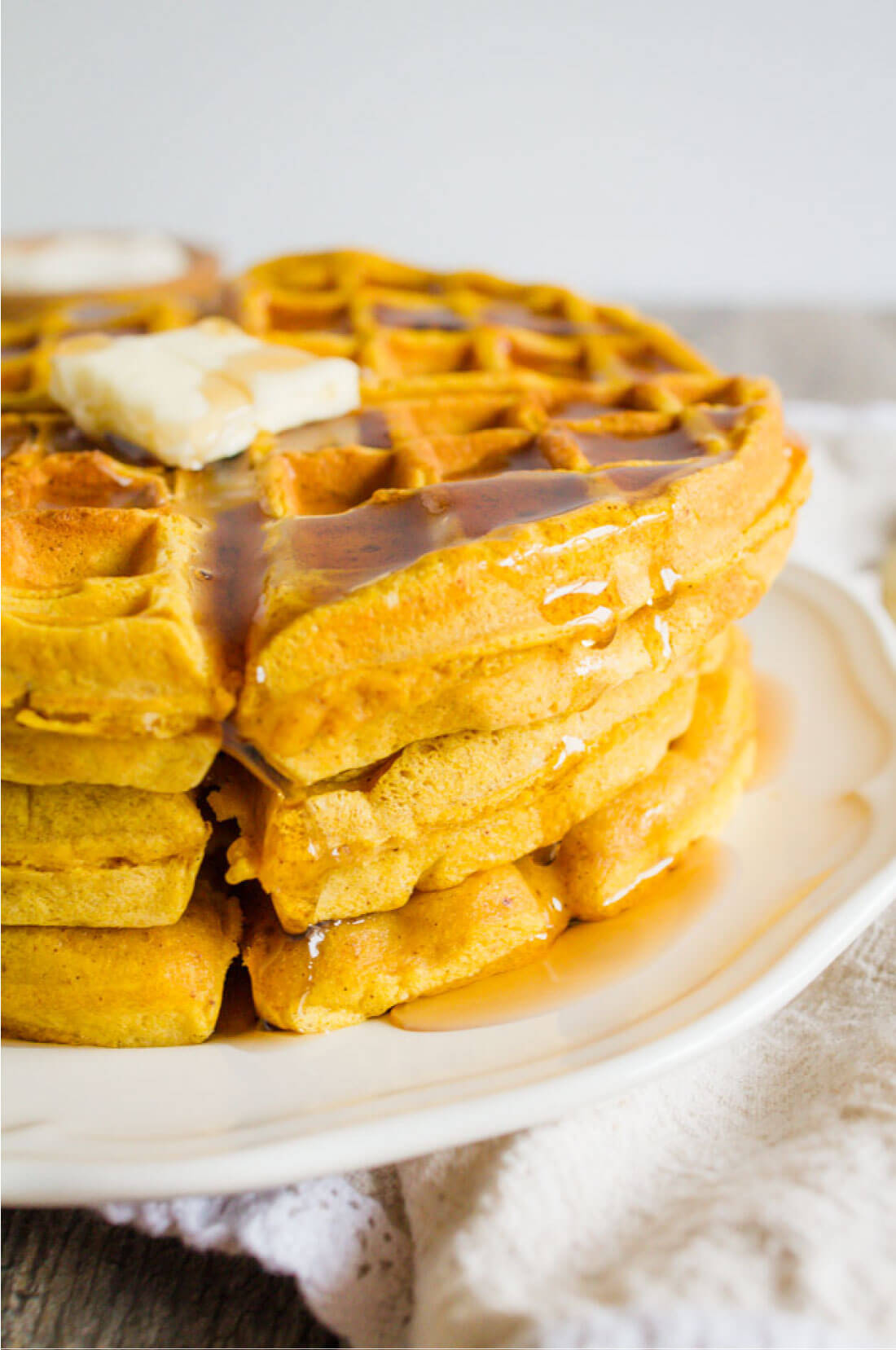 Pumpkin Waffles - this waffle recipe is so good and perfect breakfast for the fall! from thirtyhandmadedays.com