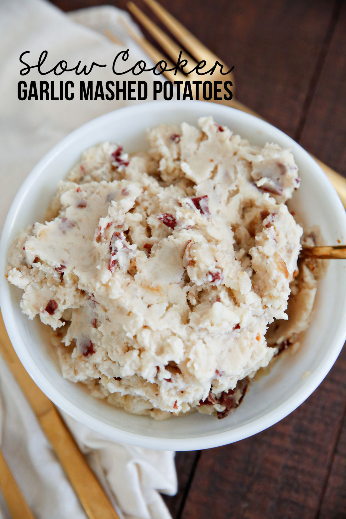 Crockpot Mashed Potatoes - make the most delicious mashed potato recipe you've ever had. www.thirtyhandmadedays.com