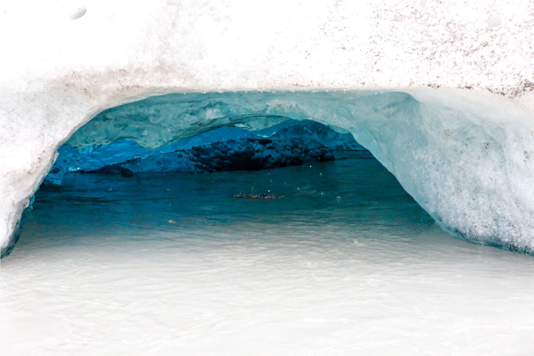 Alaska Cruise Excursions - one of the most amazing excursions I've ever been on! Go to Taku Glacier and experience it yourself. Glacier from www.thirtyhandmadedays.com