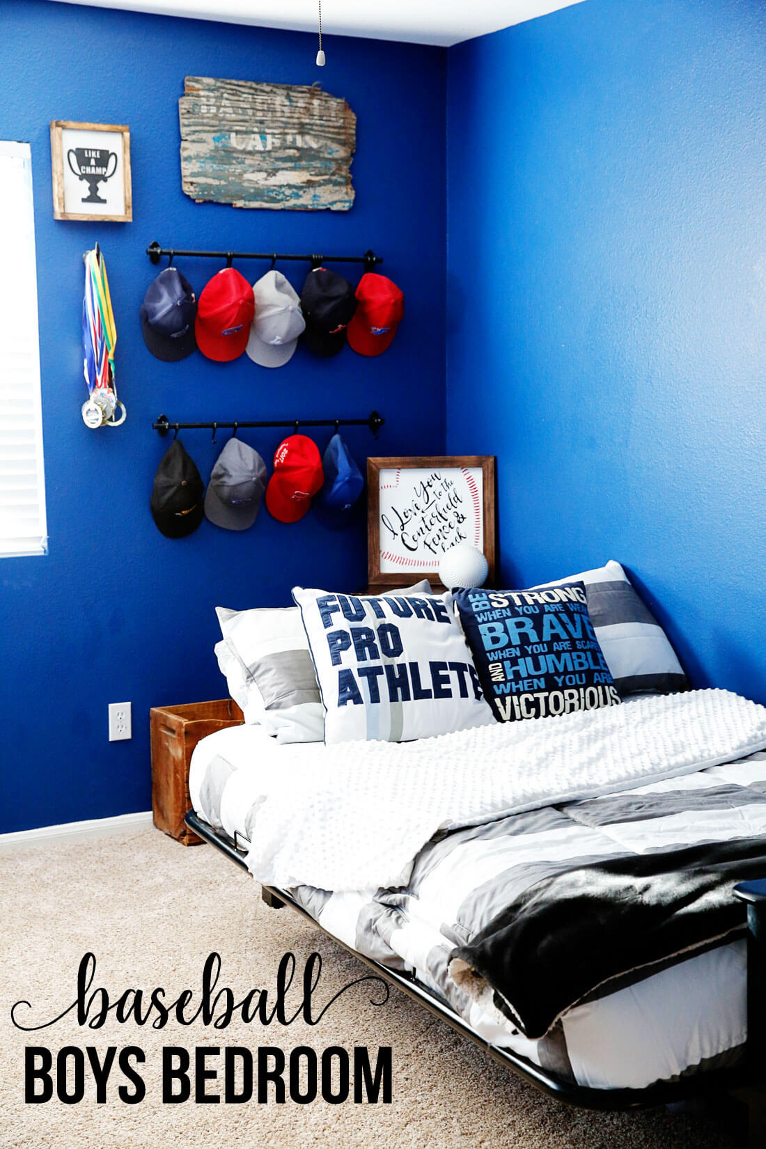 Boys Bedroom Ideas- create a fun baseball space for your athlete! www.thirtyhandmadedays.com