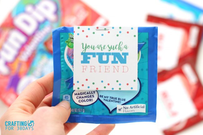 Printable Valentines Day Cards - use this fun dip idea for your kids! via thirtyhandmadedays.com