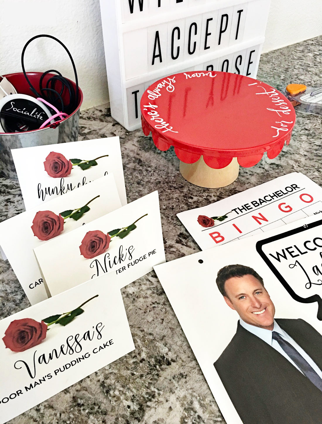 the Bachelorette Finale - includes printables to throw a party with your friends. www.thirtyhandmadedays.com