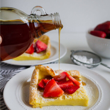 German Pancakes or Dutch Baby recipe - an old family favorite that we love to make for breakfast. www.thirtyhandmadedays.com