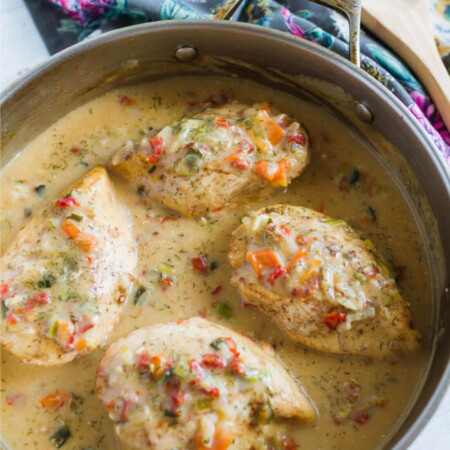 French Country Skillet Chicken - a creamy, delicious dinner recipe. www.thirtyhandmadedays.com