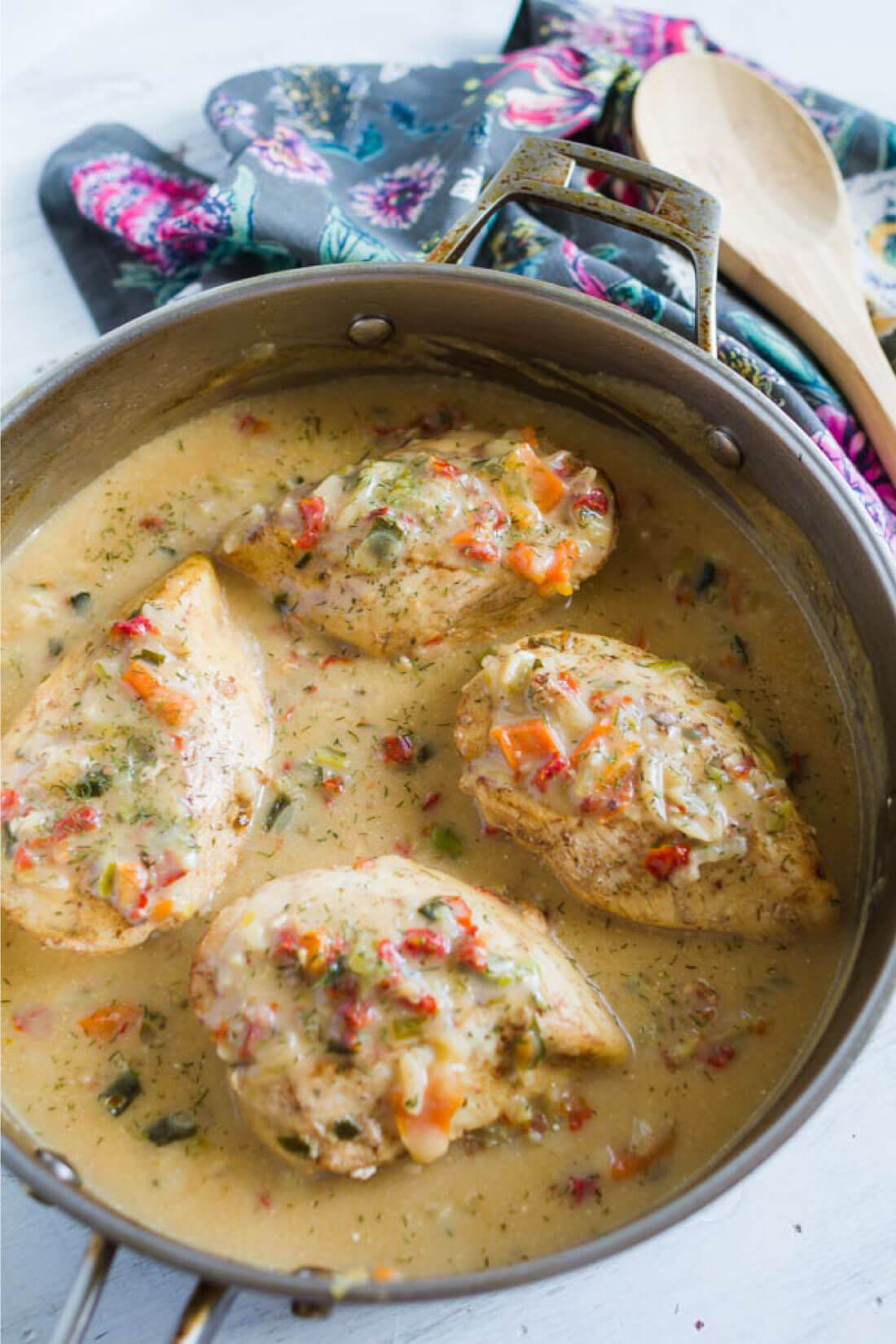 French Country Skillet Chicken - a creamy, delicious dinner recipe. www.thirtyhandmadedays.com