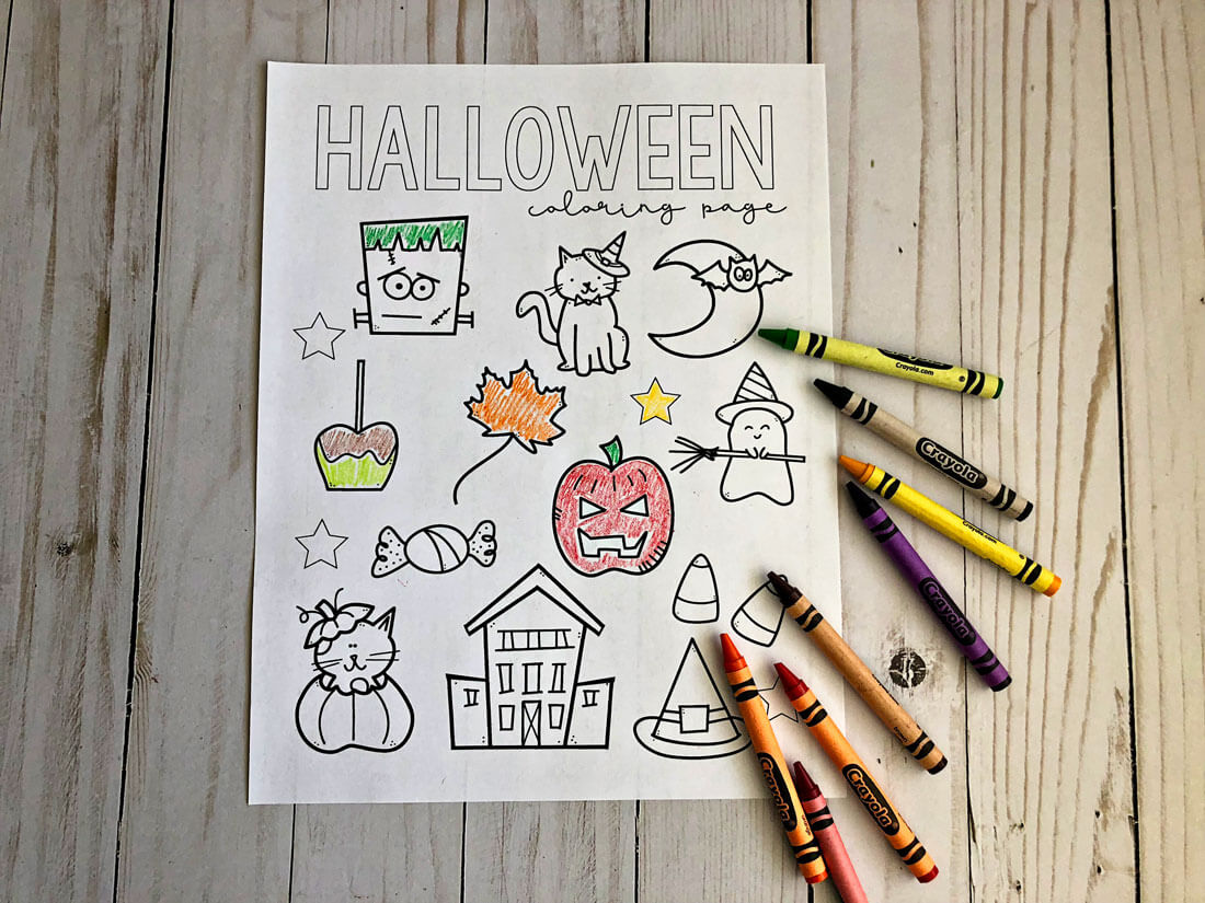 Free Printable Halloween Coloring Pages - download and fill in this cute sheet for the holiday! www.thirtyhandmadedays.com