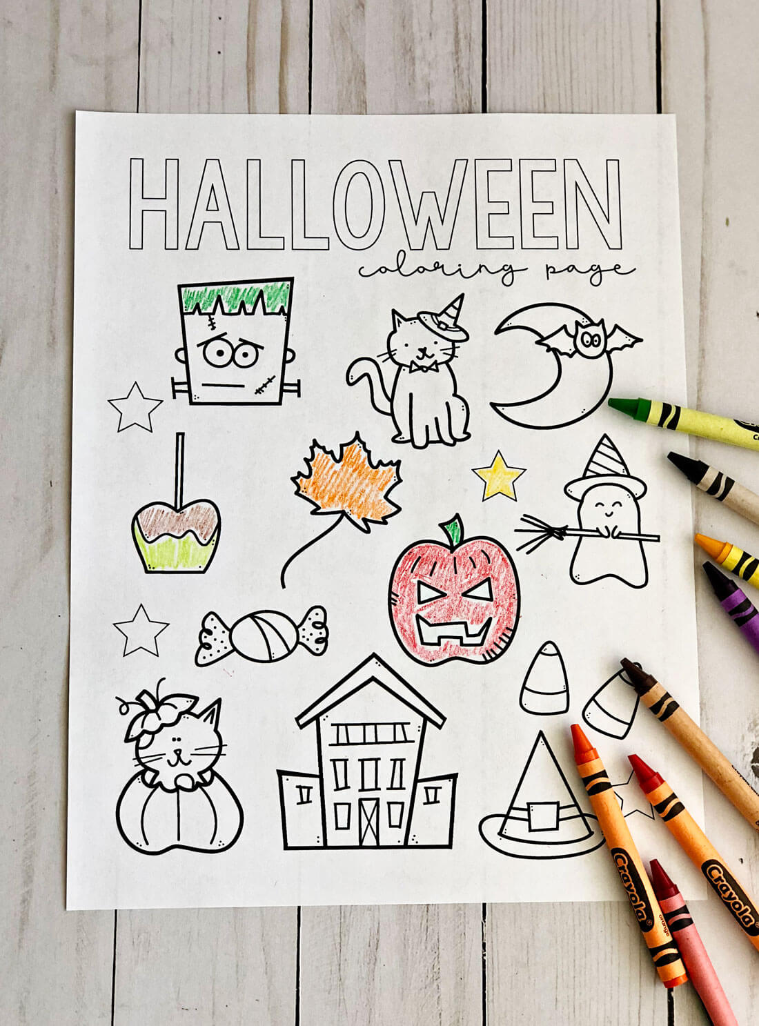 Free Printable Halloween Coloring Pages - download and fill in this cute sheet for the holiday!