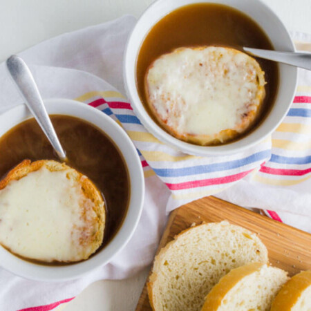 Slow Cooker French Onion Soup - it's time to whip out your crockpot and make one of your favorite soups!