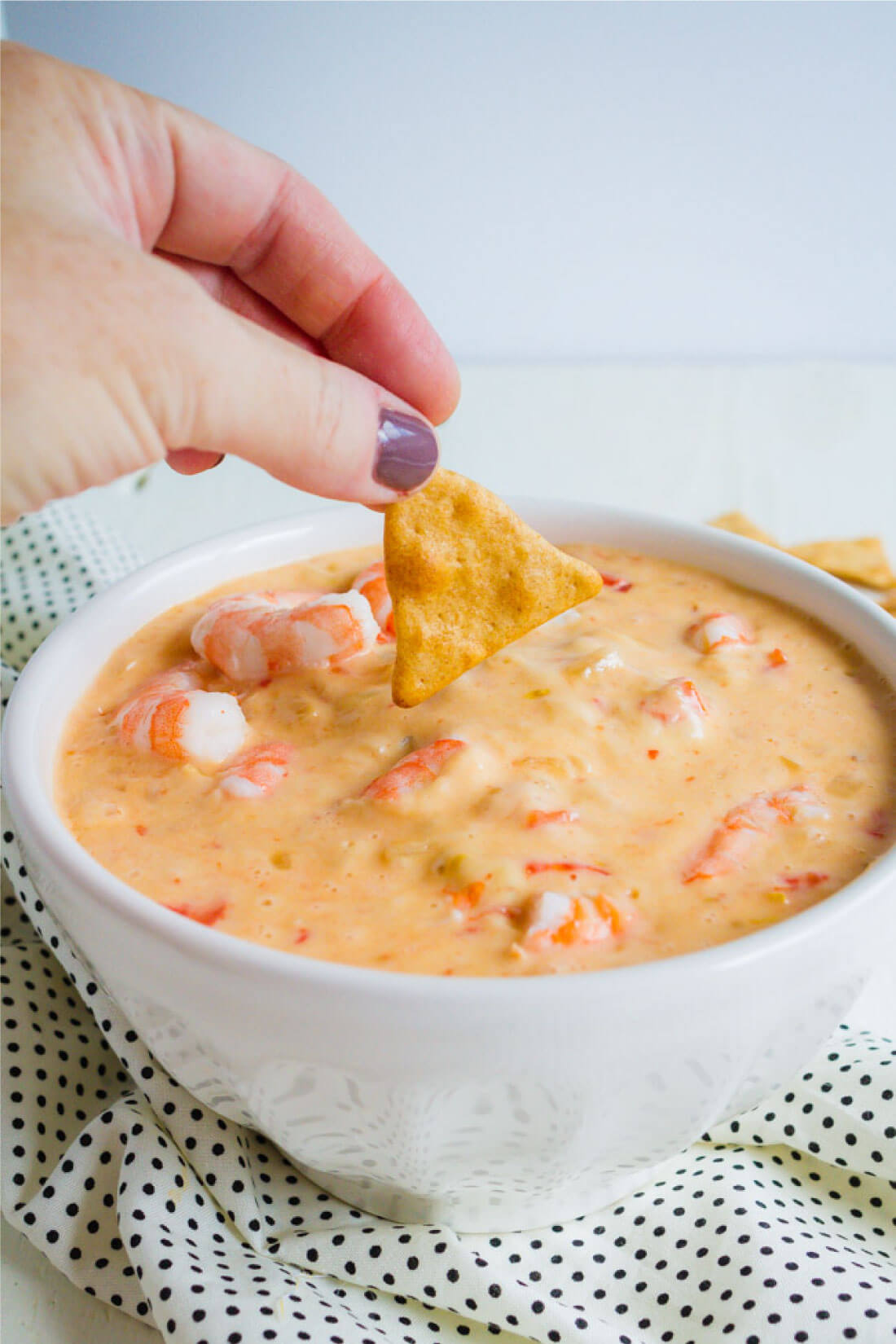 you'll want to face plant into this easy to make, gooey shrimp dip. www.thirtyhandmadedays.com
