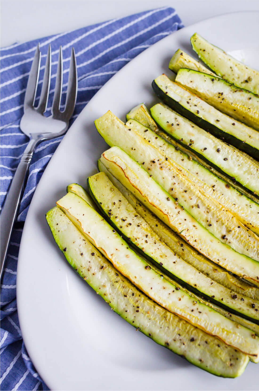 Roasted Zucchini Wedges - an easy side dish that your whole family will love. 