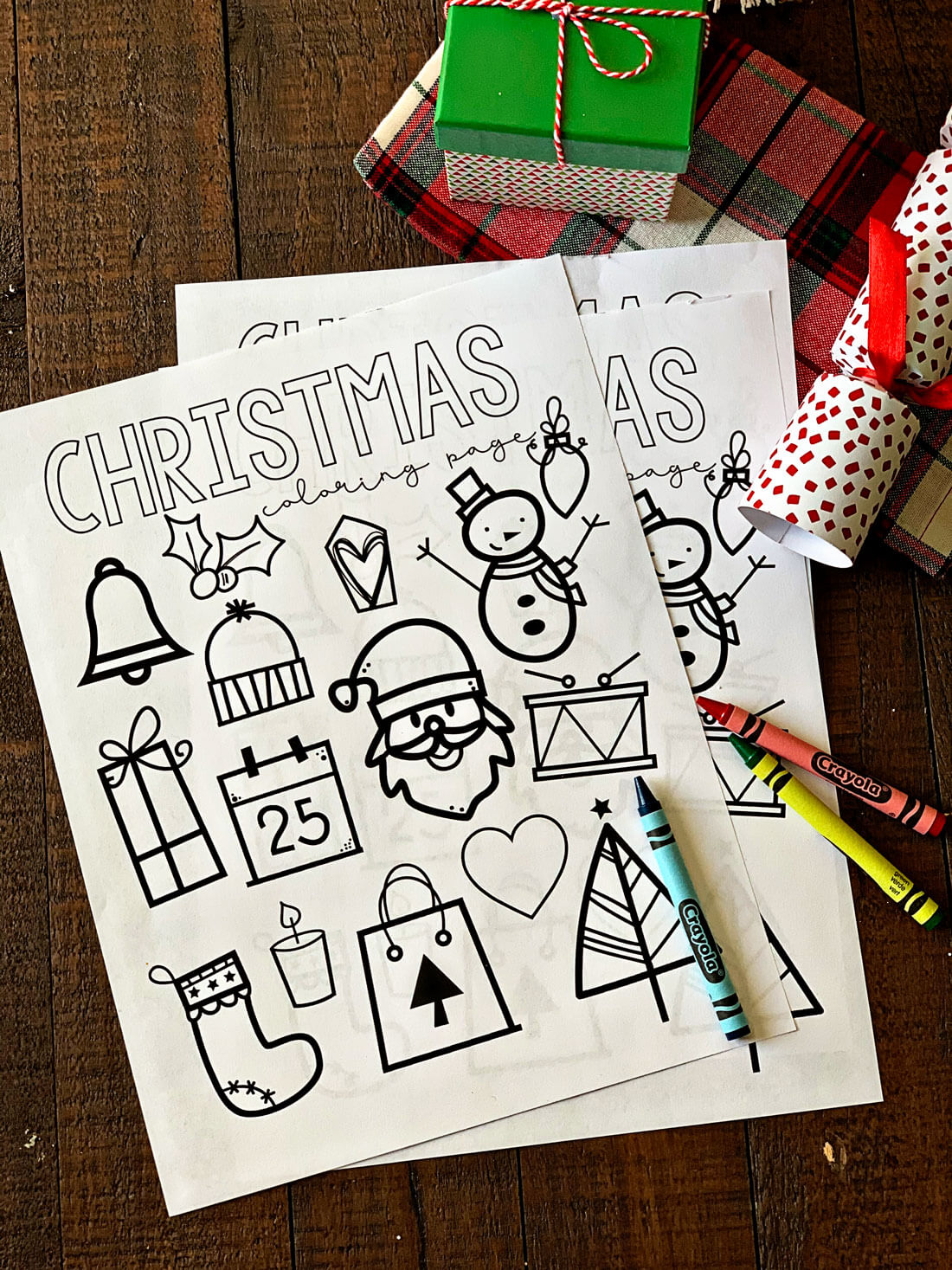 Printable Christmas Coloring Pages - print out these coloring pages for kids! www.thirtyhandmadedays.com