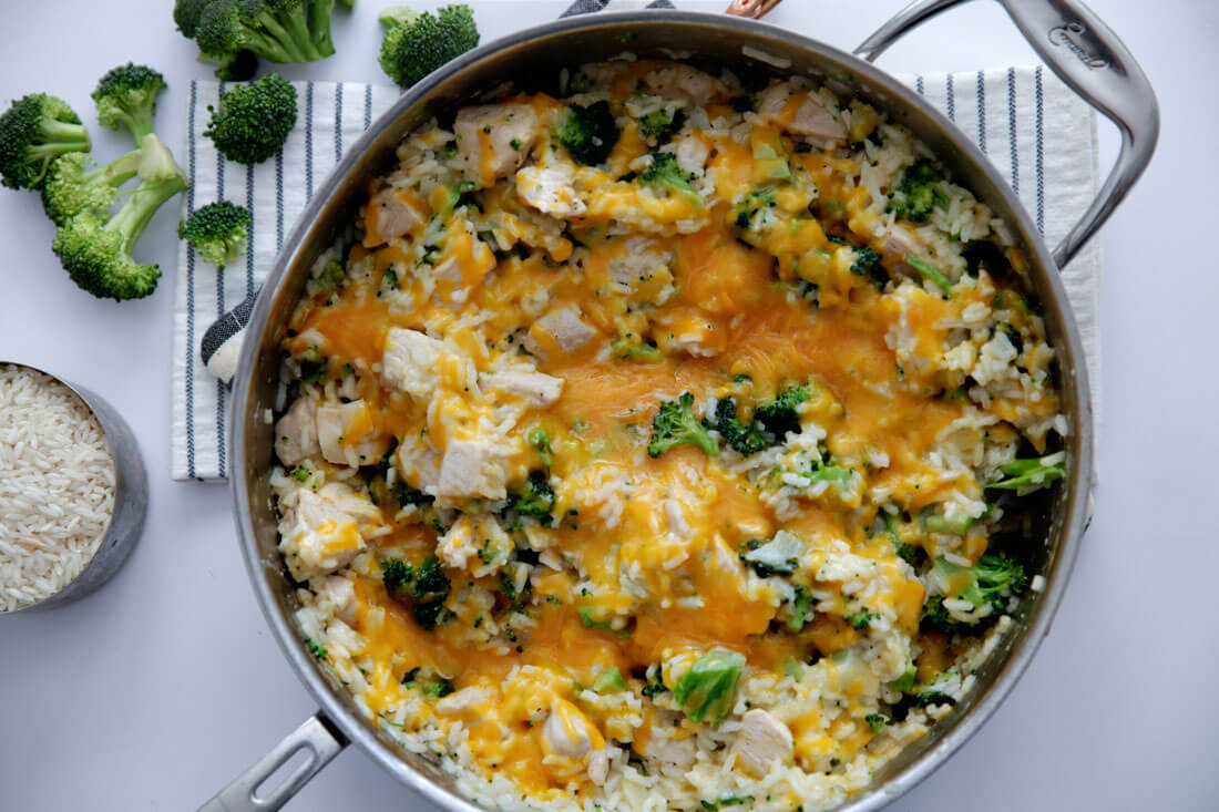 Chicken and Rice Recipe - an easy one pot meal that your whole family will love. www.thirtyhandmadedays.com