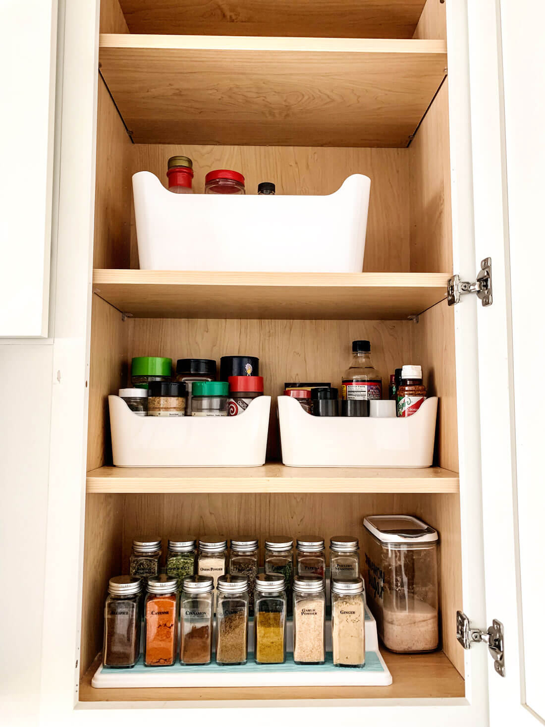 How to organize your spice rack - before adding vinyl to the containers. 