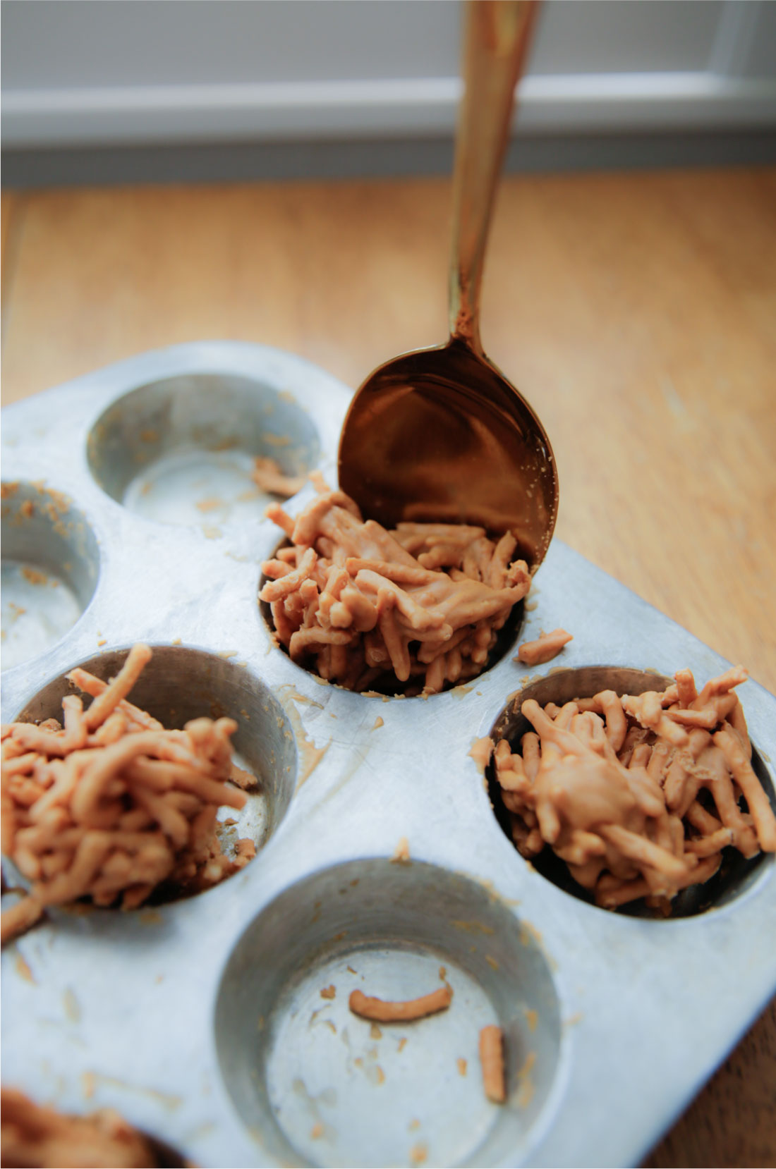 How to get bird's nests out of muffin tin