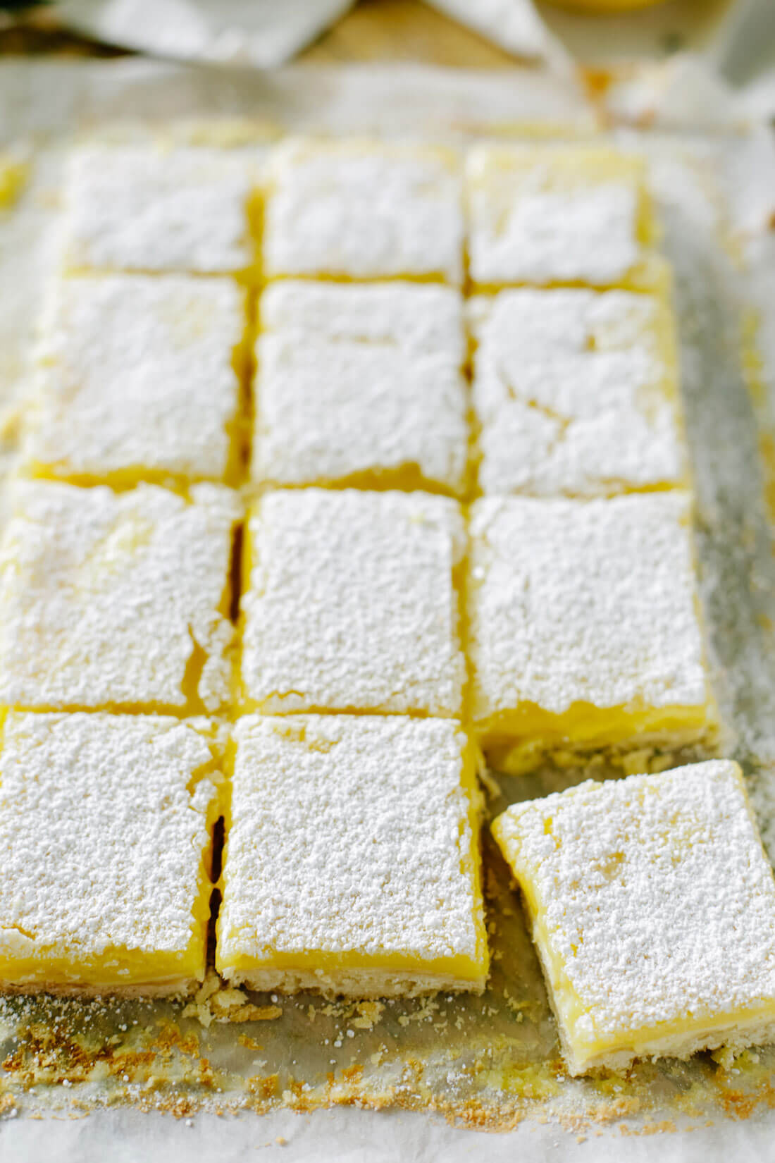 Up close lemon bars