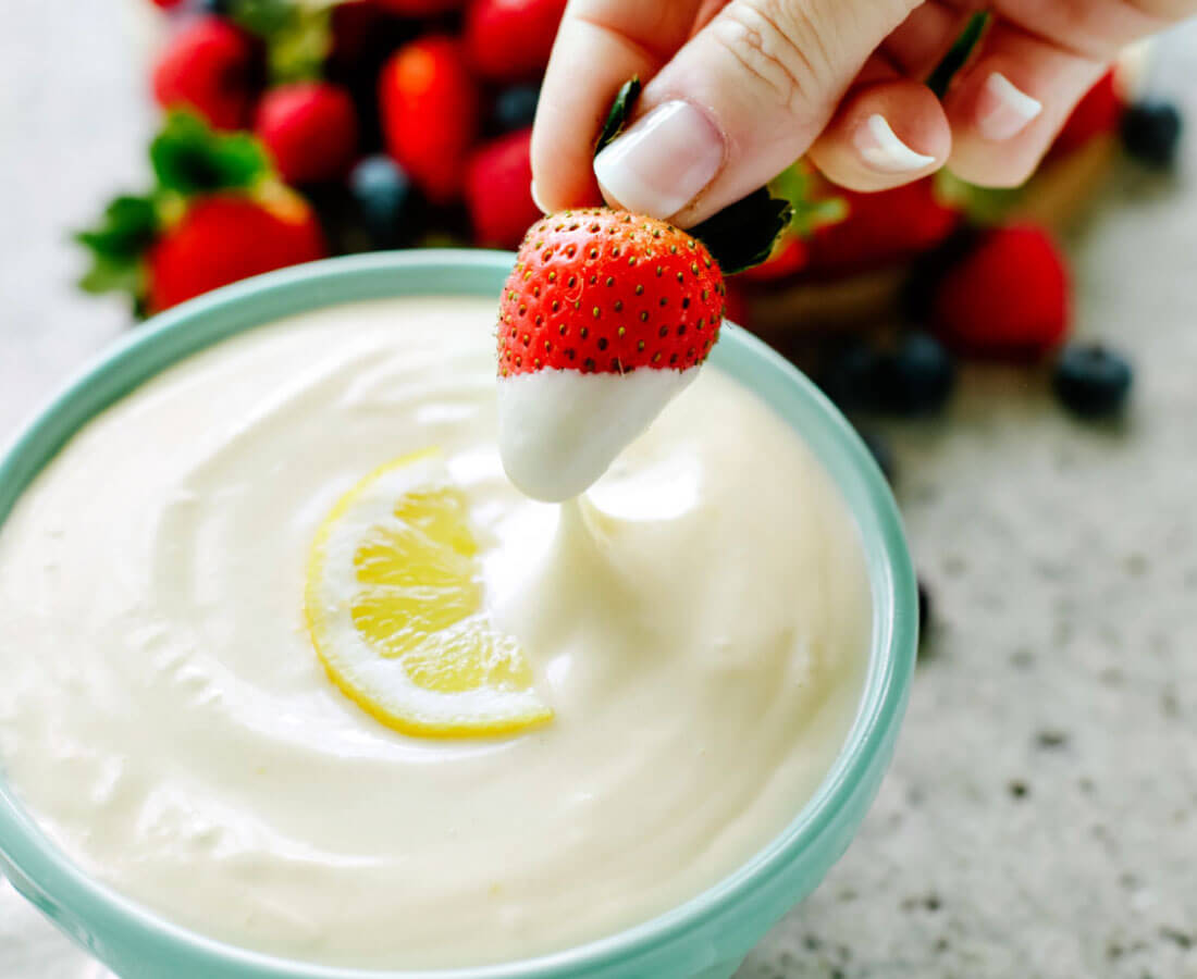 lemon fruit dip is perfect for spring! 