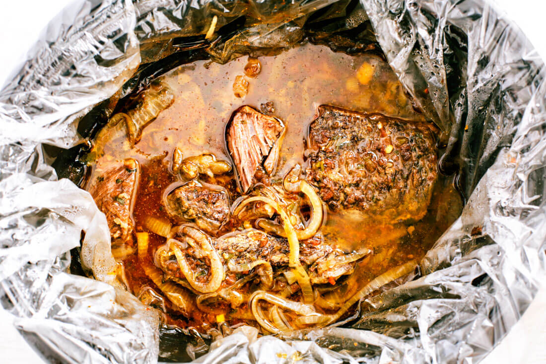 How to cook pot roast in a crock pot