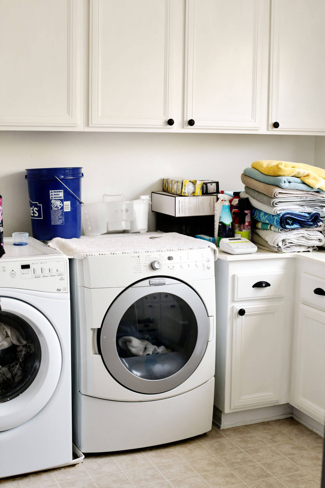 How To Organize Your Laundry Room Cabinets From 30daysblog