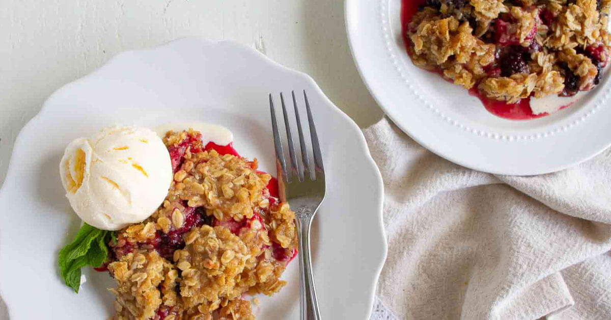 Raspberry Blackberry Crisp Recipe from 30daysblog