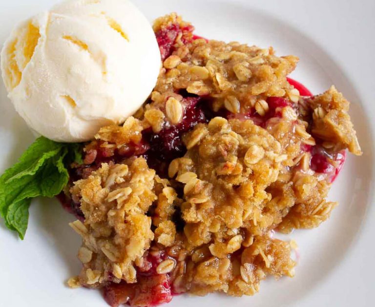 Raspberry Blackberry Crisp Recipe from 30daysblog