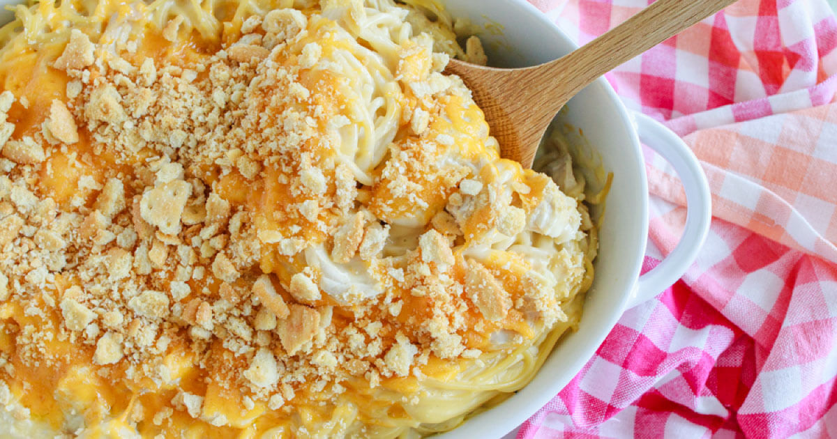 Chicken Noodle Casserole Recipe - Thirty Handmade Days